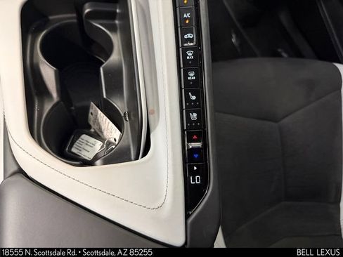 Used 2023 Chevrolet Corvette Stingray Premium Cpe w/ Battery Protection Package RWD image 29