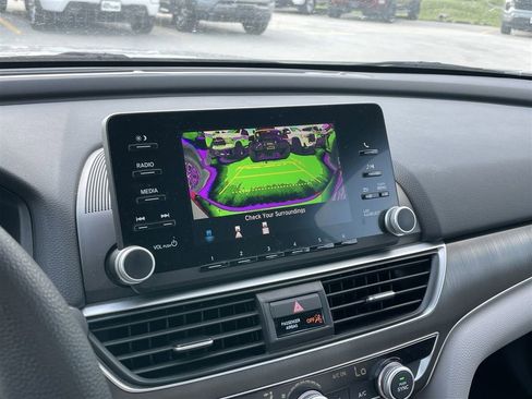 Used 2019 Honda Accord LX image 11