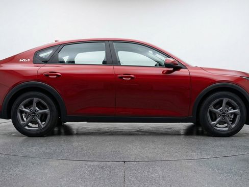 Used 2025 Kia K4 FWD image 11