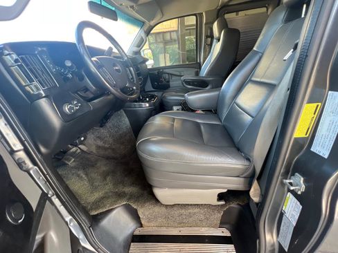 Used 2016 GMC Savana 2500 Extended image 37