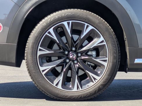 Used 2024 MAZDA CX-90 Plug-In Hybrid w/ Premium Plus image 9