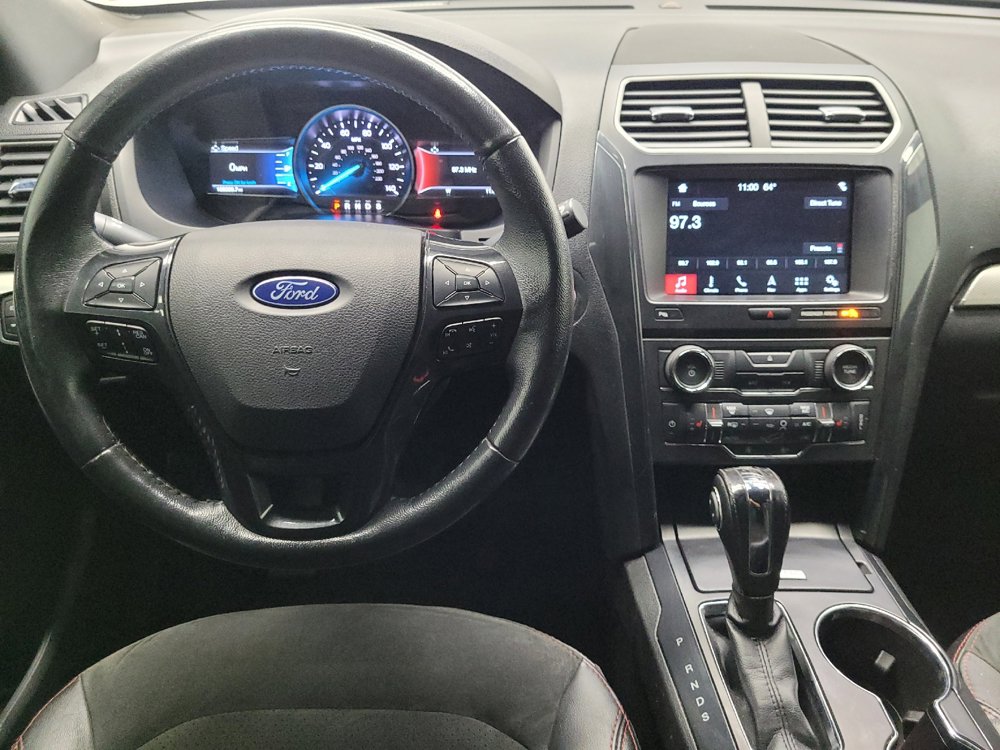 Used 2018 Ford Explorer XLT w/ Equipment Group 202A FWD image 22