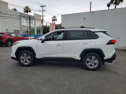 Certified 2022 Toyota RAV4 XLE image 8