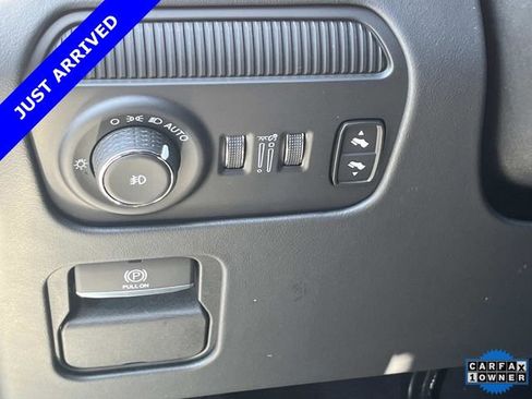 Certified 2024 Jeep Grand Wagoneer Series III w/ Rear Seat Video Group 1 image 29