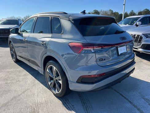 Used 2024 Audi Q4 e-tron Premium Plus image 7