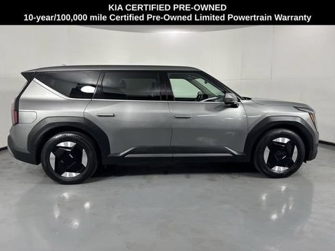 Certified 2024 Kia EV9 Light Long Range RWD image 35