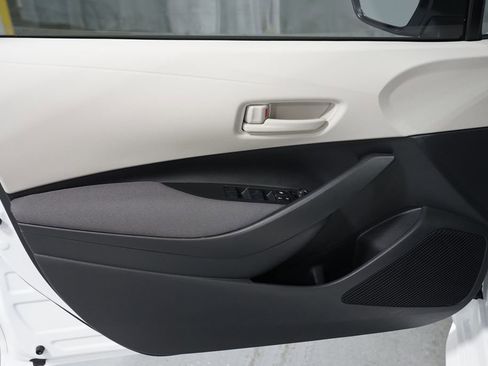 Used 2026 Toyota Corolla LE FWD image 28