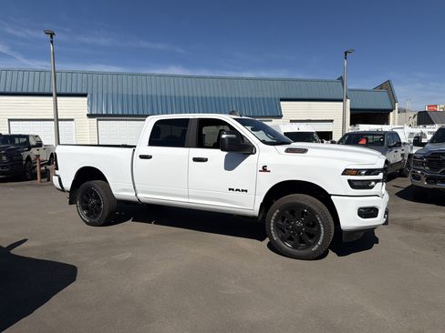 New 2026 RAM 2500 Big Horn AWD/4WD image 7