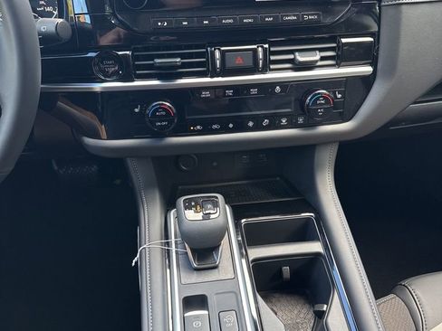 New 2025 Nissan Pathfinder SL w/ Cargo Package image 38