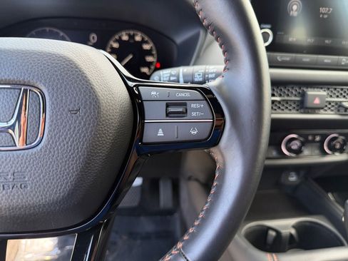 Used 2025 Honda HR-V Sport image 16