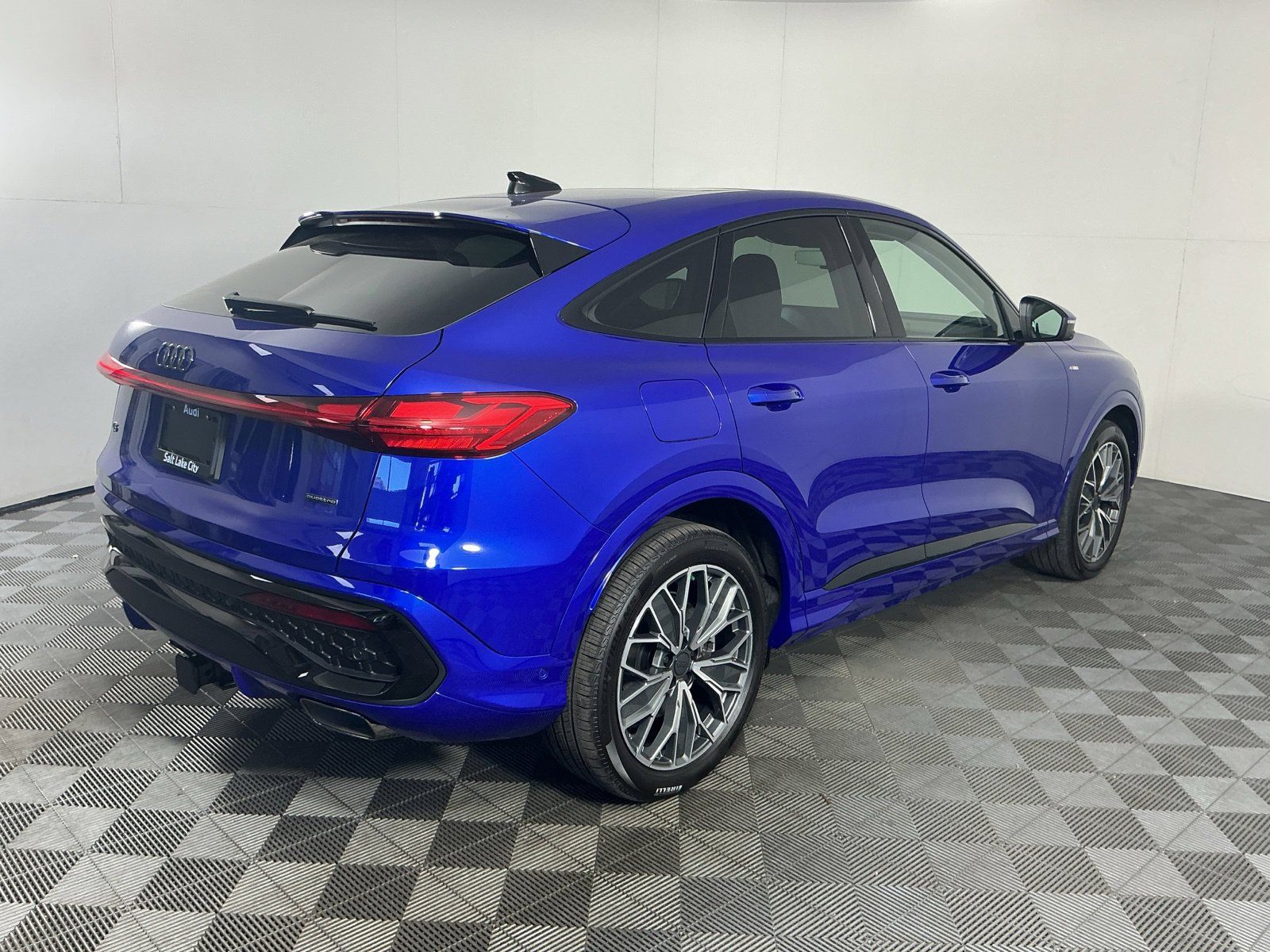 New 2026 Audi Q5 Prestige AWD/4WD image 9