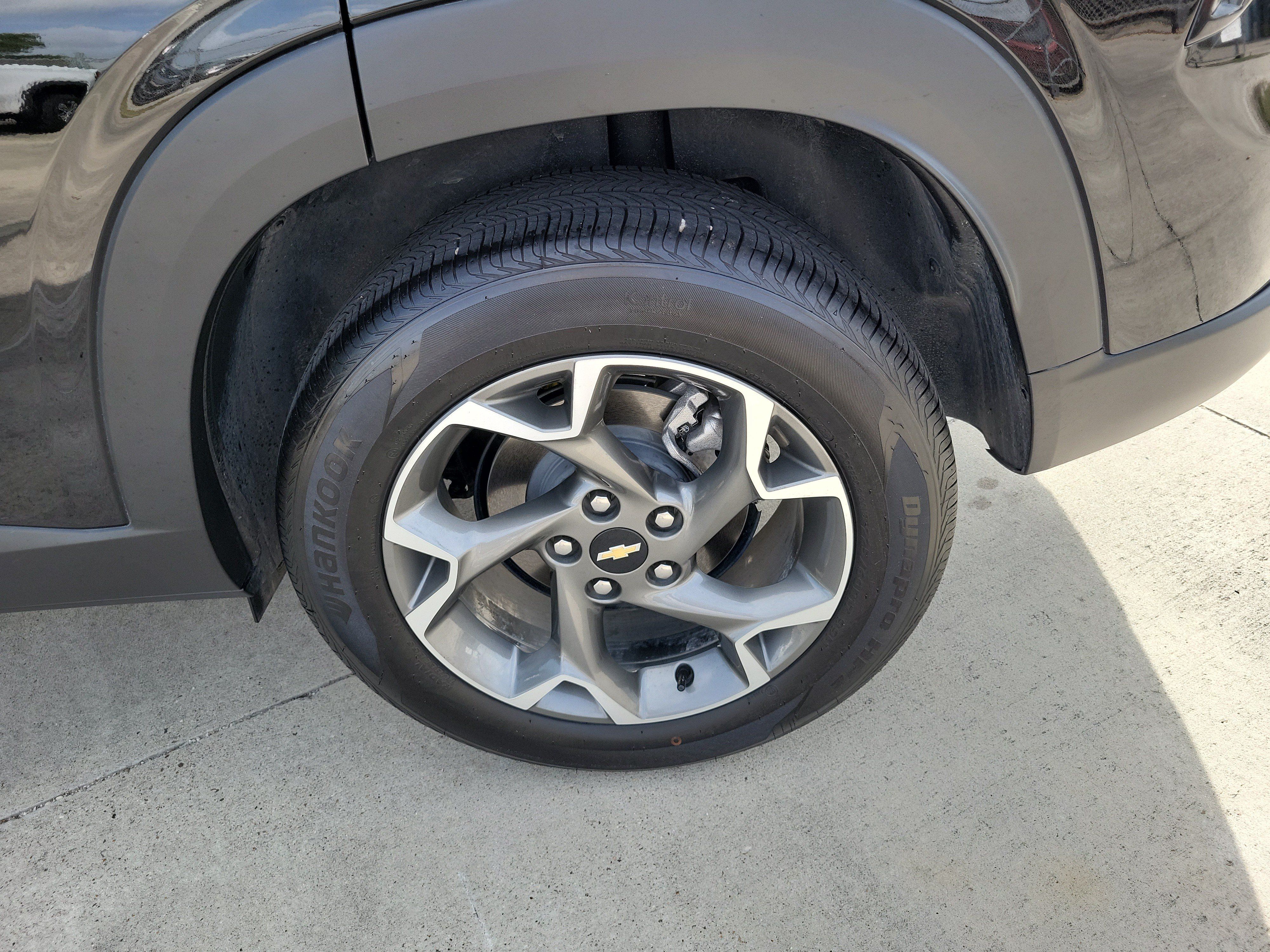 Used 2026 Chevrolet Trax LT w/ Driver Confidence Package FWD image 26