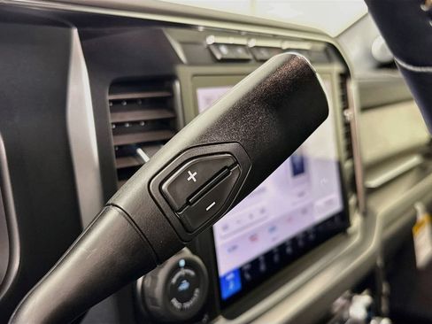 Used 2023 Ford F350 Platinum w/ FX4 Off-Road Package AWD/4WD image 19