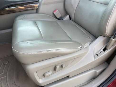 Used 2019 Chevrolet Tahoe LT w/ Luxury Package image 11