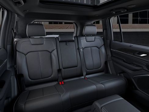 New 2025 Jeep Grand Cherokee Overland w/ Luxury Tech Group IV image 15