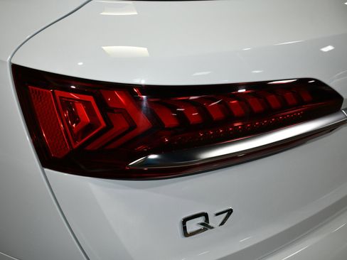 Used 2023 Audi Q7 3.0T Prestige w/ Prestige Package image 60
