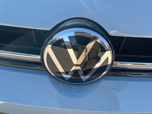 Used 2025 Volkswagen Jetta GLI Autobahn image 29