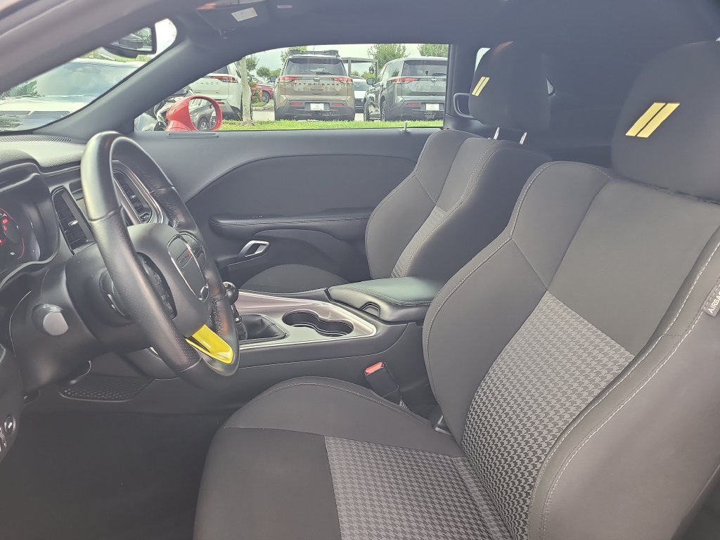 Used 2022 Dodge Challenger R/T w/ Blacktop Package RWD image 19