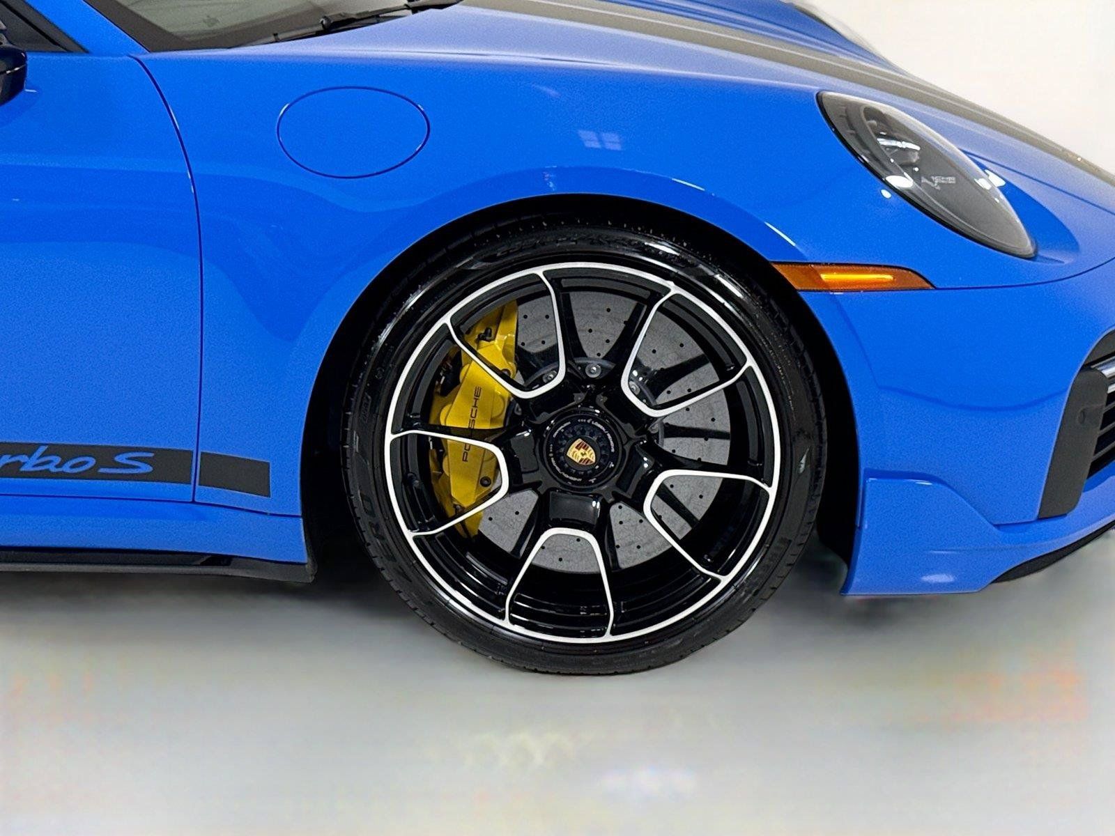 Used 2022 Porsche 911 Turbo S AWD/4WD image 37