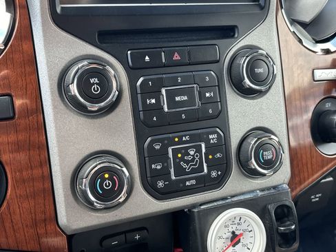 Used 2016 Ford F350 King Ranch w/ King Ranch w/Chrome Package image 24