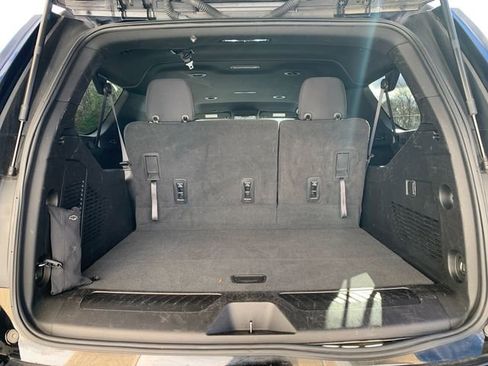 Used 2023 Chevrolet Suburban LS image 13