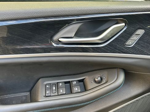 New 2023 Jeep Grand Cherokee Trailhawk w/ Advanced Protech Group II image 10