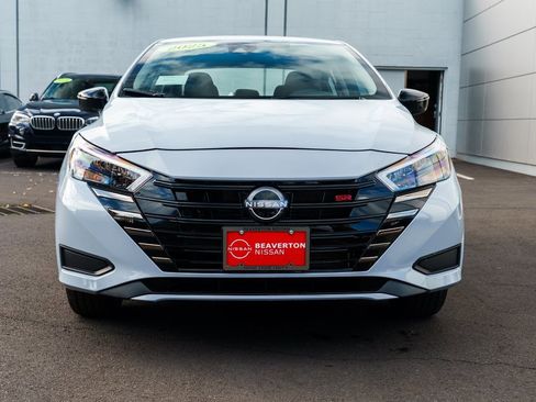 New 2025 Nissan Versa SR w/ Trunk Package image 2