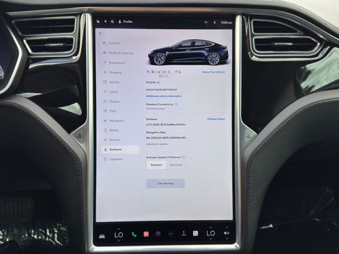 Used 2014 Tesla Model S 85 RWD image 24