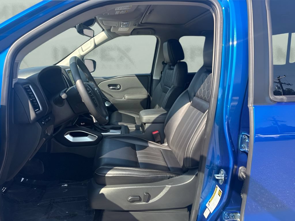 Used 2024 Nissan Frontier SL w/ Technology Package AWD/4WD image 9