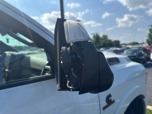 Used 2022 RAM 2500 Laramie AWD/4WD image 8