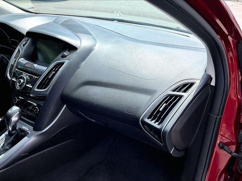 Used 2013 Ford Focus Titanium w/ Titanium Handling Pkg FWD image 15