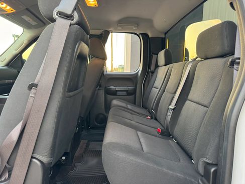 Used 2013 Chevrolet Silverado 2500 LT w/ Interior Plus Package AWD/4WD image 21
