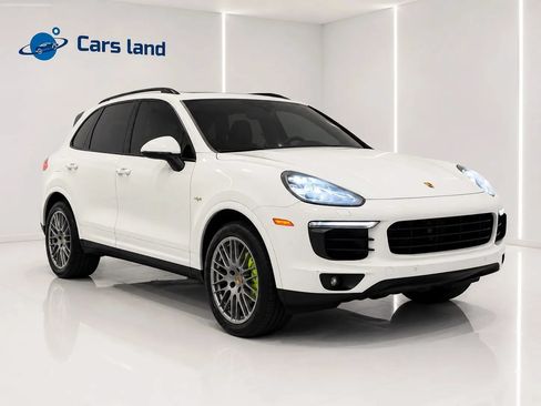 Used 2018 Porsche Cayenne S AWD/4WD image 1