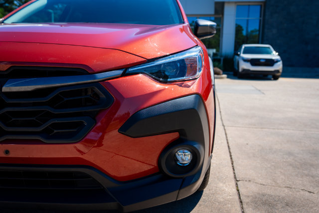 Certified 2025 Subaru Crosstrek 2.5i Premium AWD/4WD image 3
