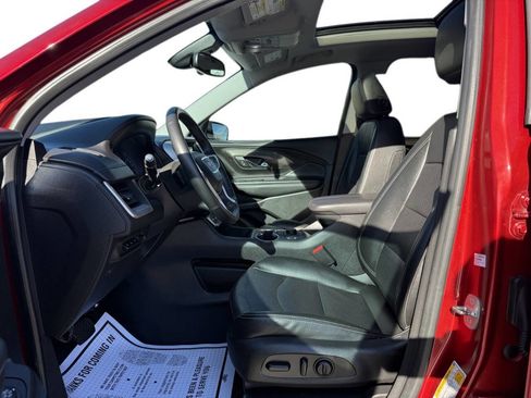 Used 2023 GMC Terrain SLT w/ Tech Package image 8