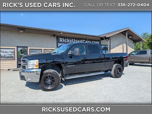 Used 2007 Chevrolet Silverado 2500 LTZ w/ Safety Package AWD/4WD image 1