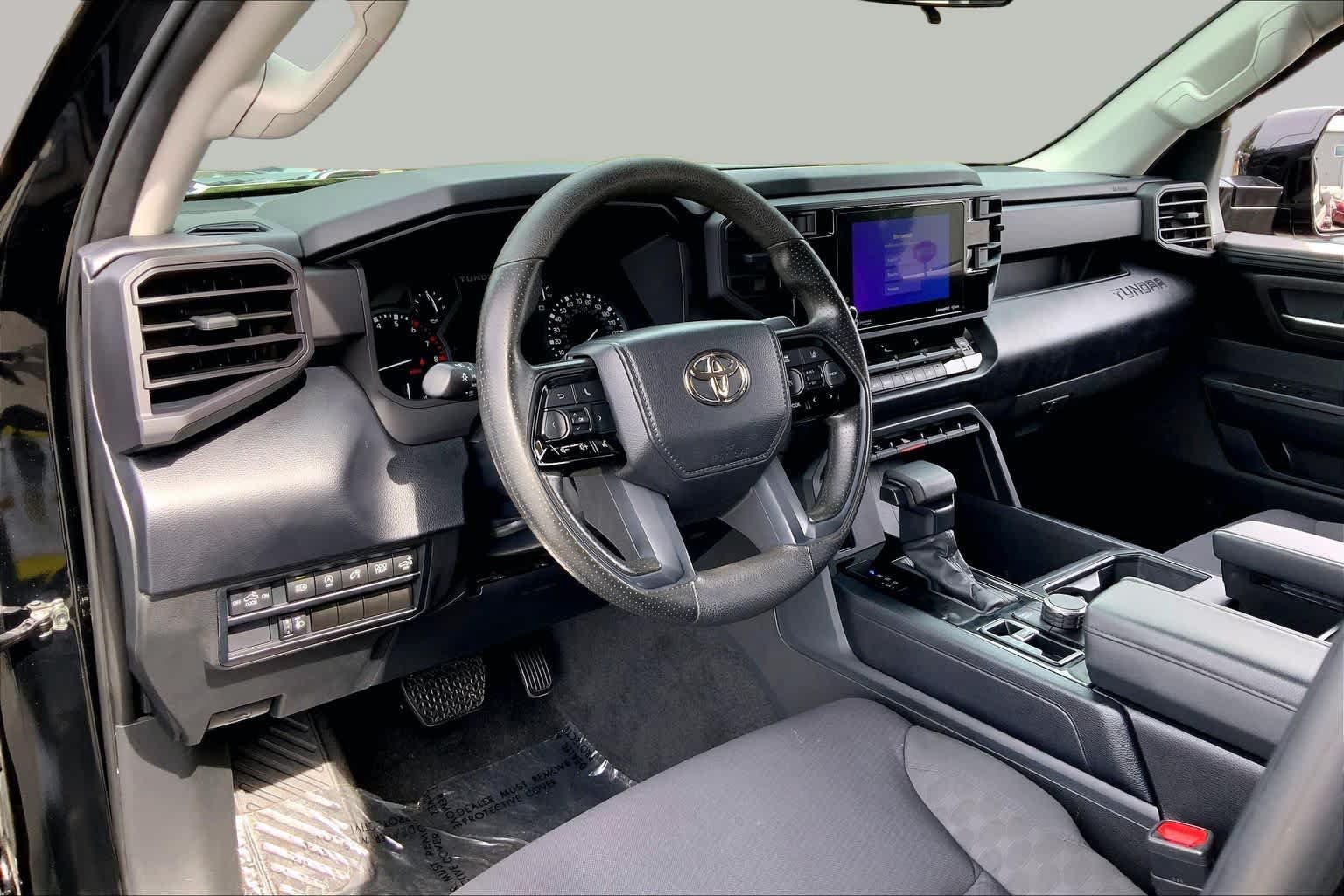 Used 2023 Toyota Tundra SR5 w/ SR5 Convenience Package AWD/4WD image 18