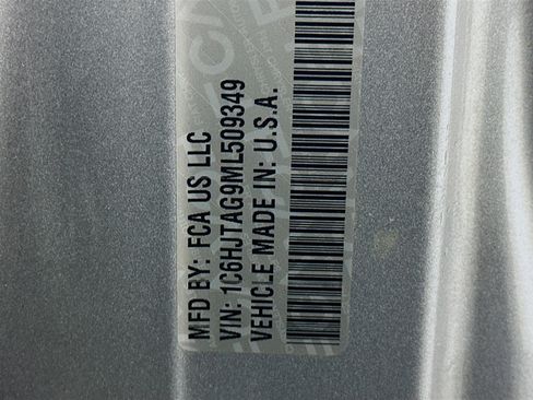 Used 2021 Jeep Gladiator Sport image 12