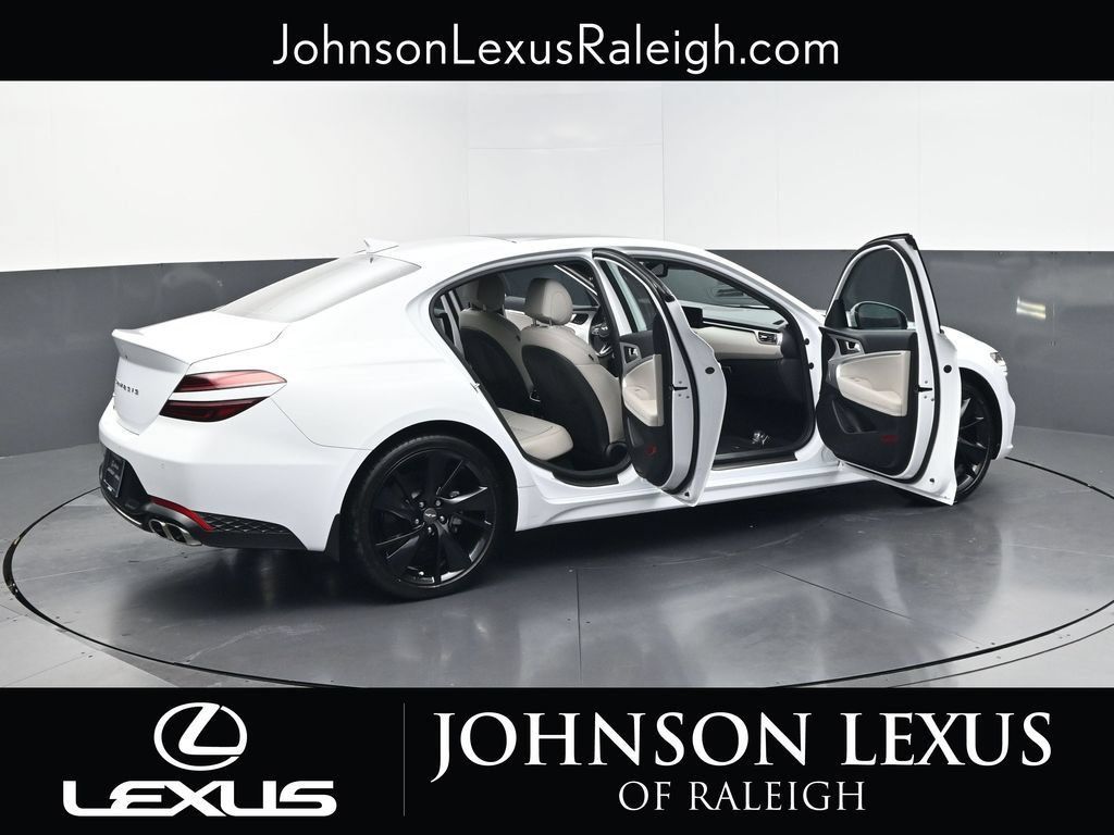 Used 2023 Genesis G70 2.0T w/ Sport Prestige Package RWD image 32
