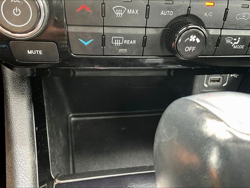 Used 2022 Jeep Compass High Altitude AWD/4WD image 17