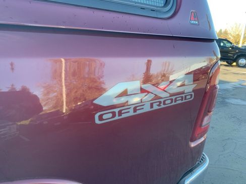 Used 2019 RAM 1500 Limited image 11