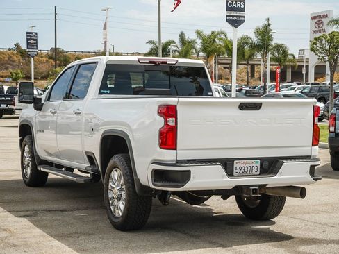 Used 2022 Chevrolet Silverado 2500 High Country w/ Technology Package AWD/4WD image 6