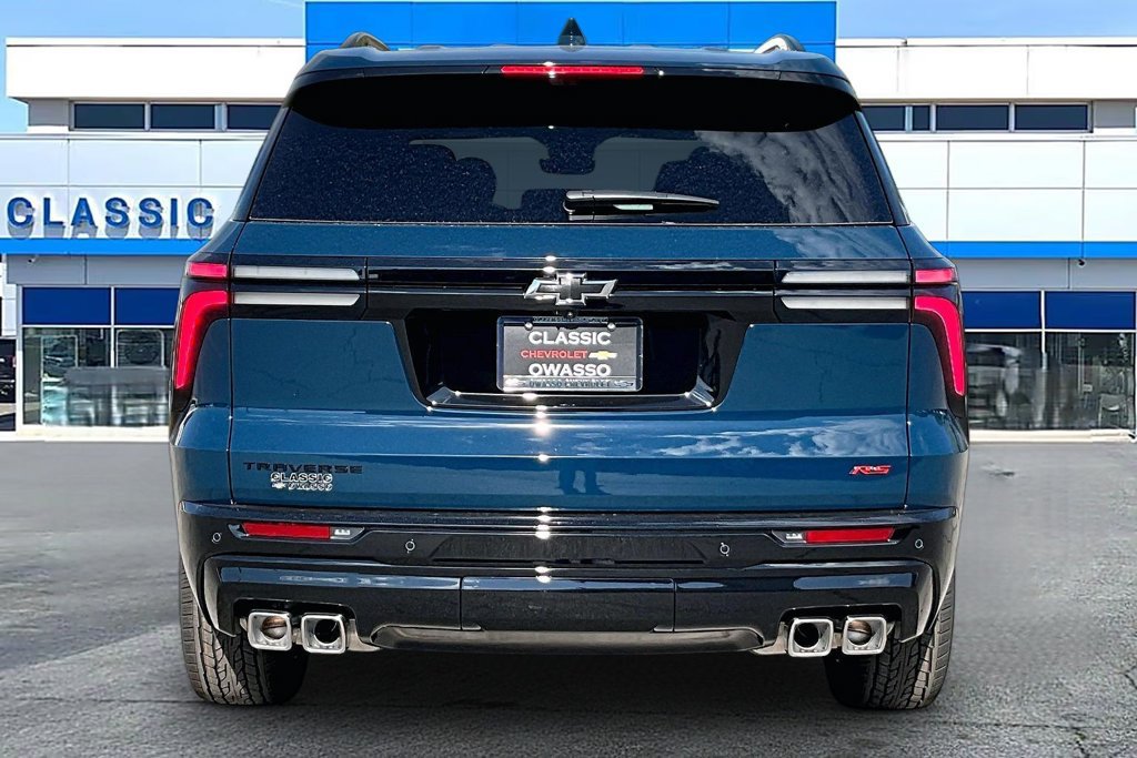 New 2027 Chevrolet Traverse RS FWD image 4