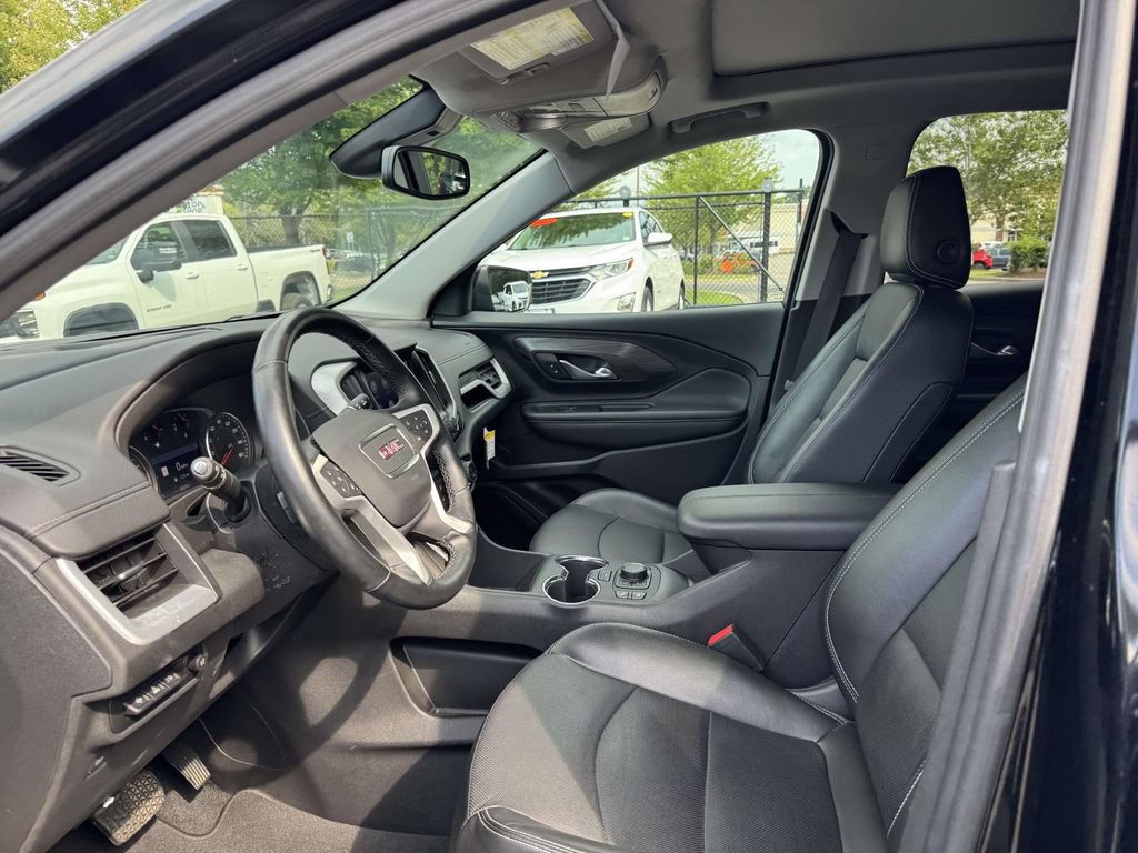 Used 2023 GMC Terrain SLT w/ Infotainment Package II AWD/4WD image 18