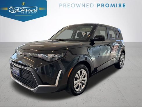 Used 2023 Kia Soul LX FWD image 1