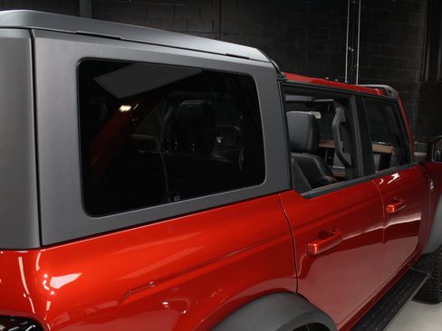 Used 2024 Ford Bronco Outer Banks AWD/4WD image 18