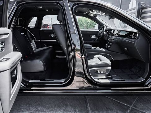 Used 2023 Rolls-Royce Ghost AWD/4WD image 21