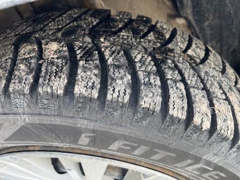 Used 2012 Toyota Camry LE image 5