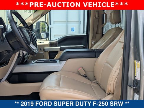 Used 2019 Ford F250 Lariat w/ Lariat Value Package AWD/4WD image 21