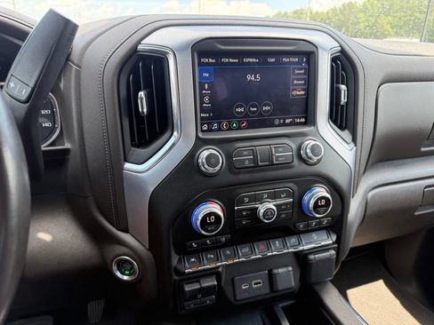 Used 2021 GMC Sierra 1500 SLT w/ SLT Premium Plus Package AWD/4WD image 12